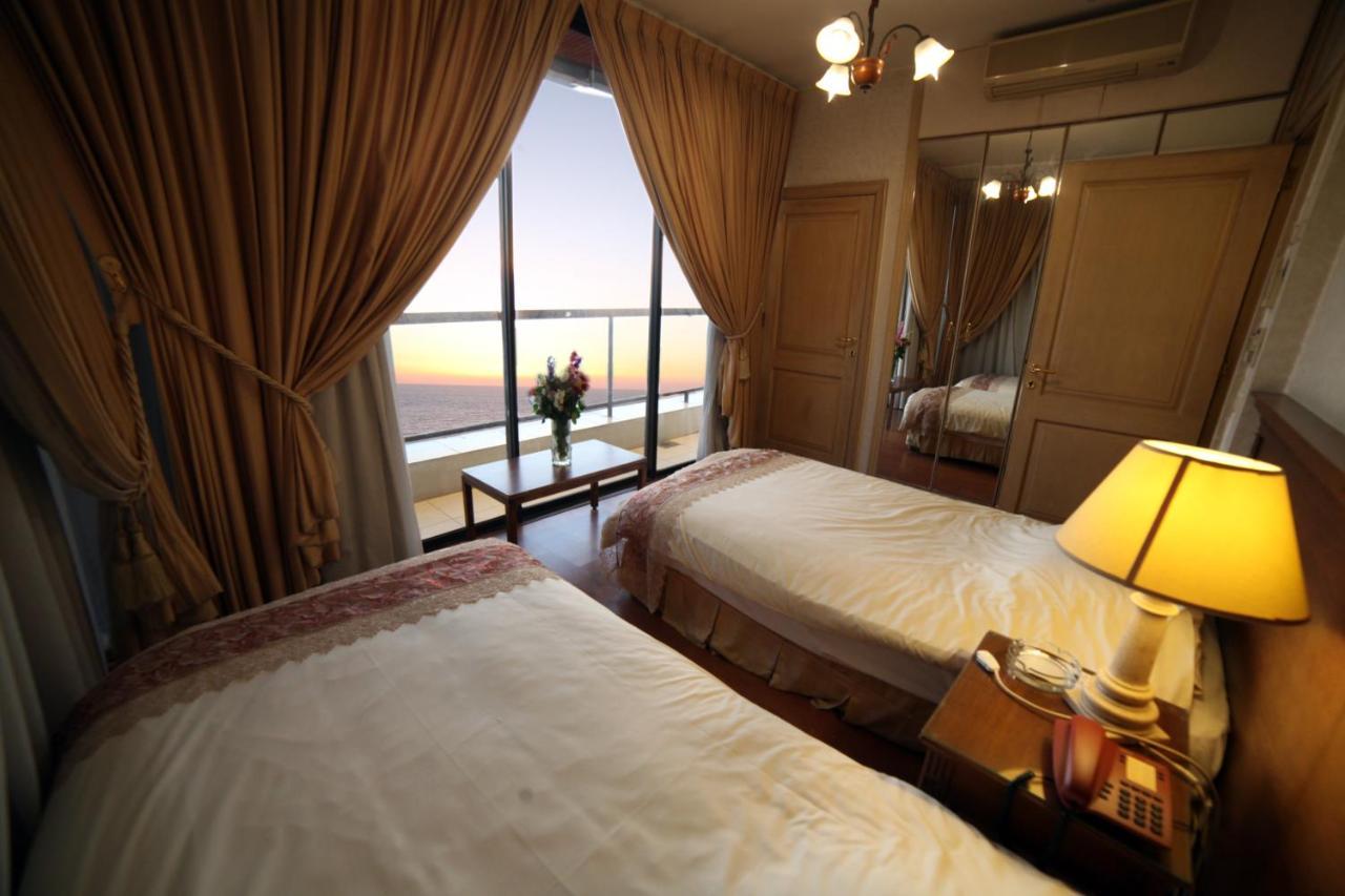 Holiday Home Suites Beirut Exteriör bild