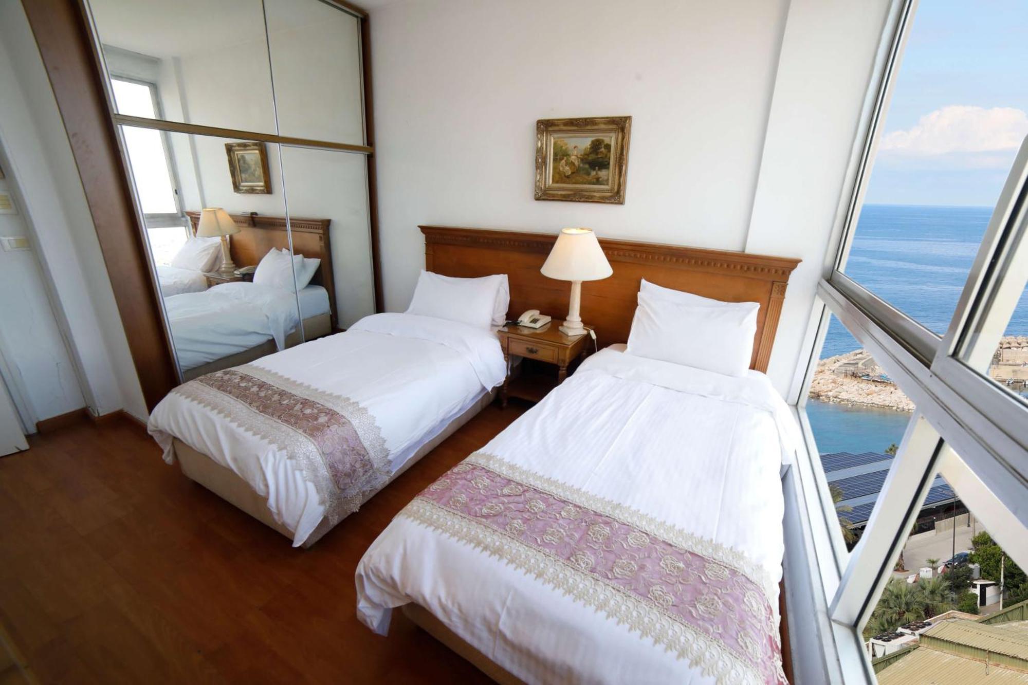 Holiday Home Suites Beirut Exteriör bild