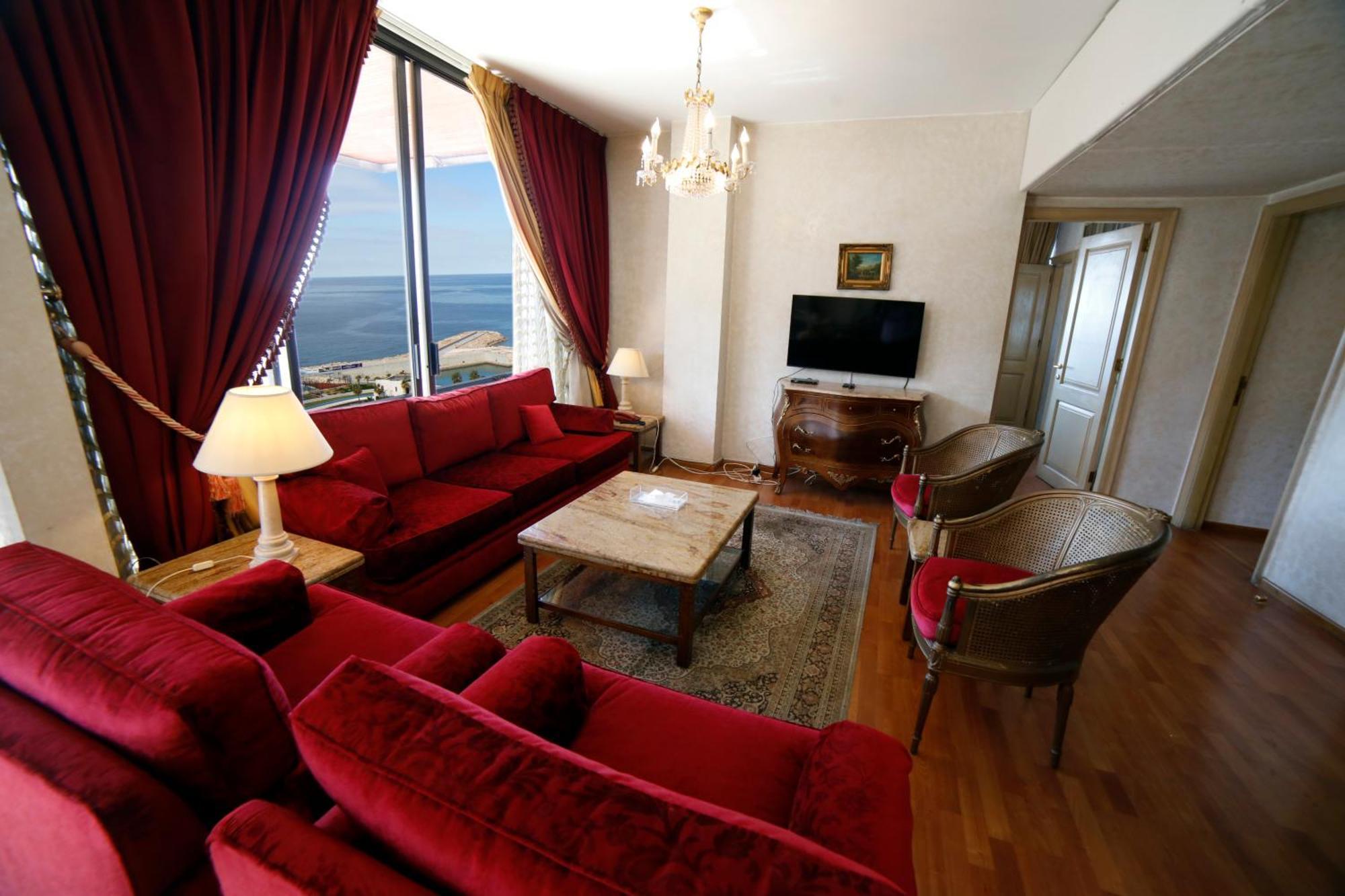Holiday Home Suites Beirut Exteriör bild