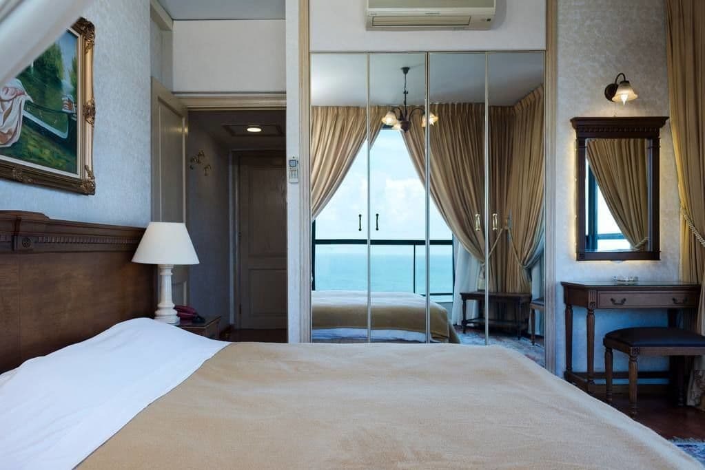 Holiday Home Suites Beirut Exteriör bild