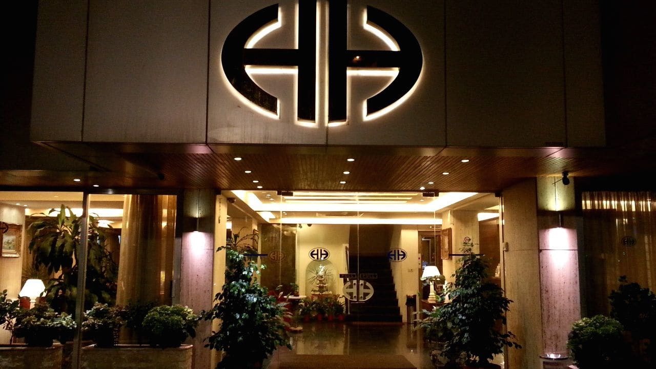 Holiday Home Suites Beirut Exteriör bild